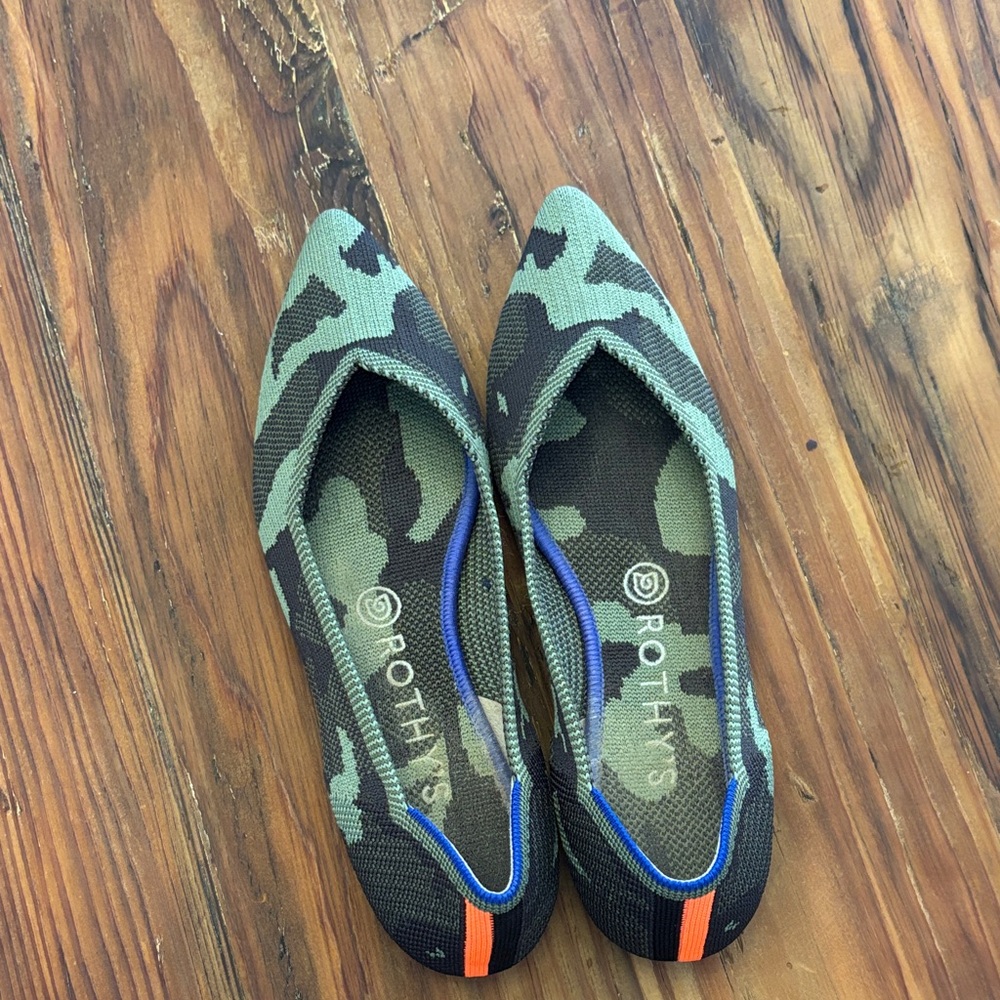 Rothy's Green and Black Patterned Flats